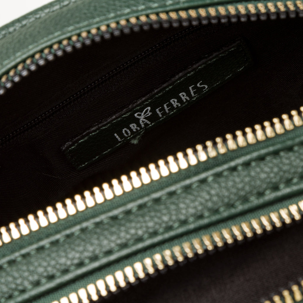 Borsa a tracolla verde da donna con tasca esterna Lora Ferres