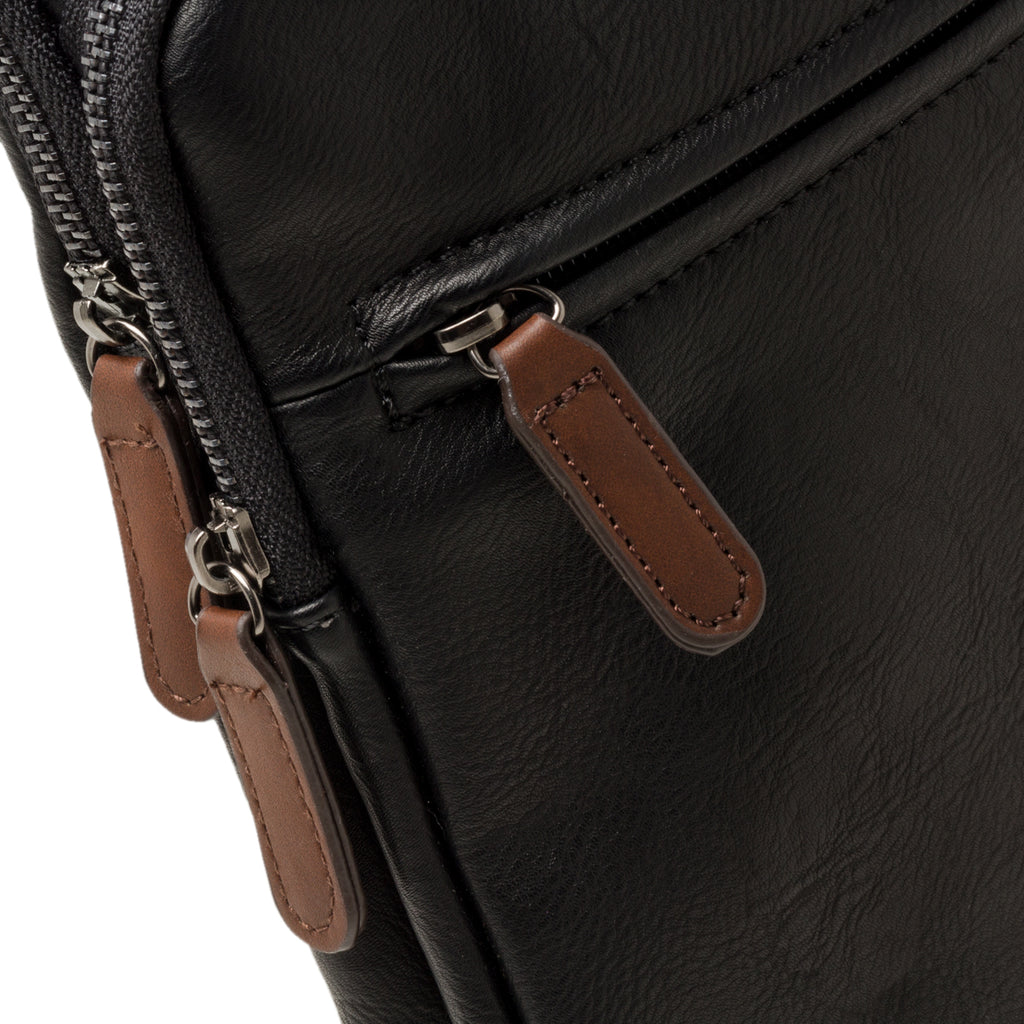 Borsello nero con tasca esterna Carrera Jeans Catcher