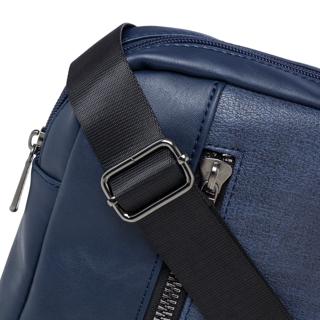 Borsello blu da uomo con logo in metallo Carrera Jeans Lucky