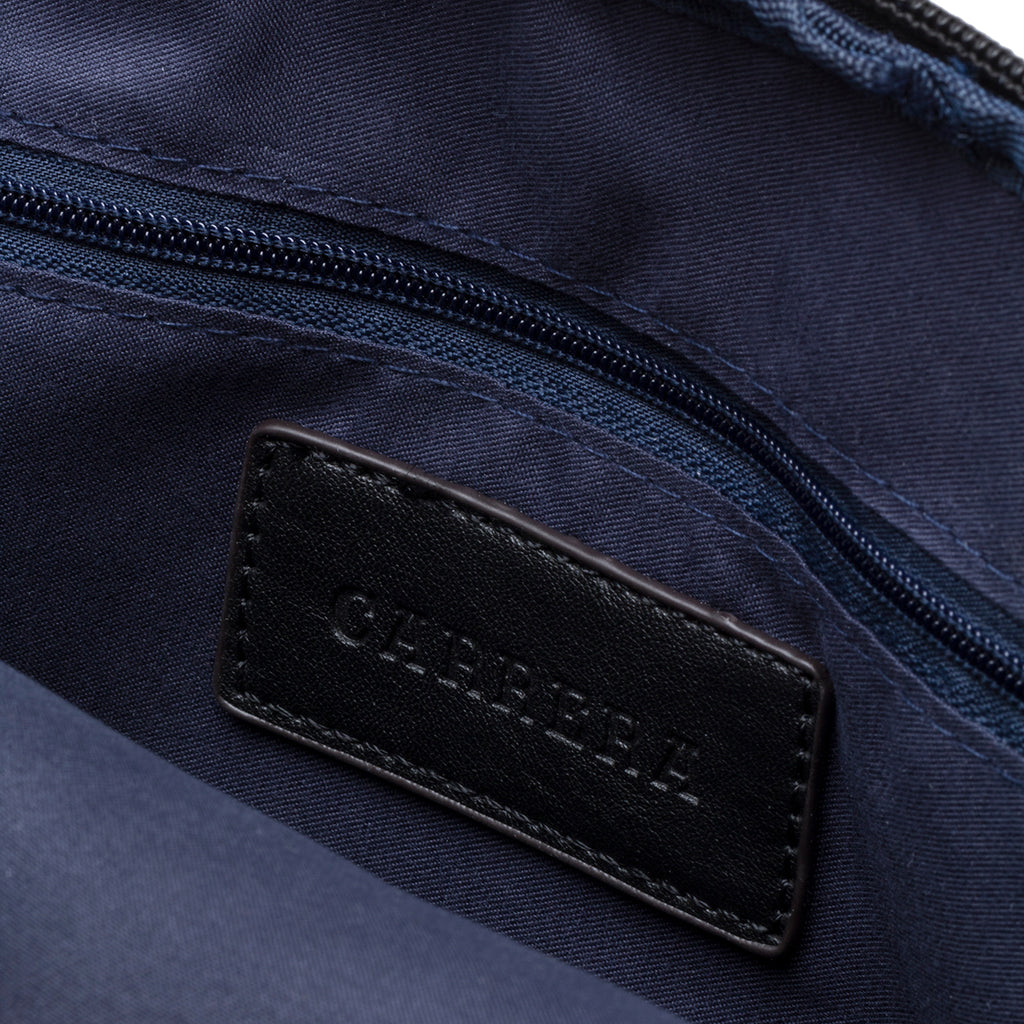 Borsello nero da uomo con logo in metallo Carrera Jeans Lucky