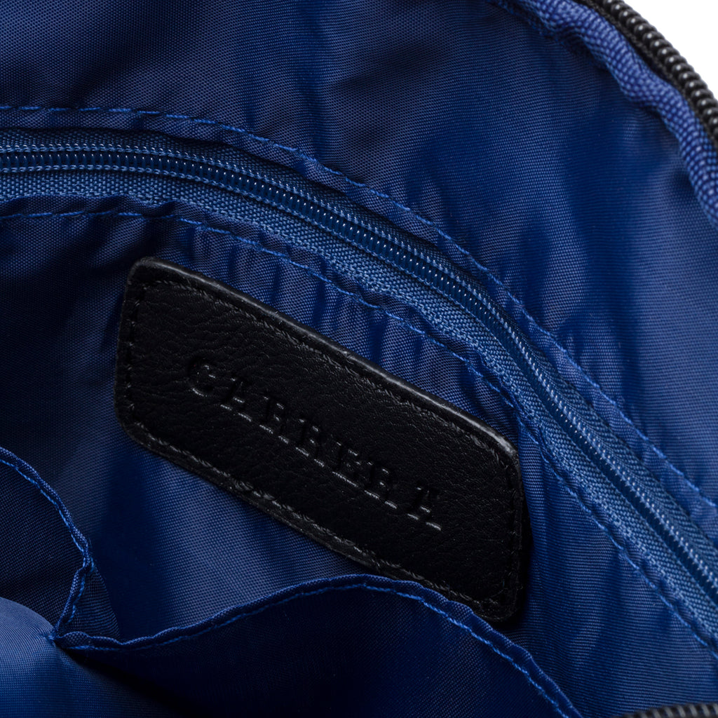 Borsello nero con logo in metallo Carrera Jeans Hold