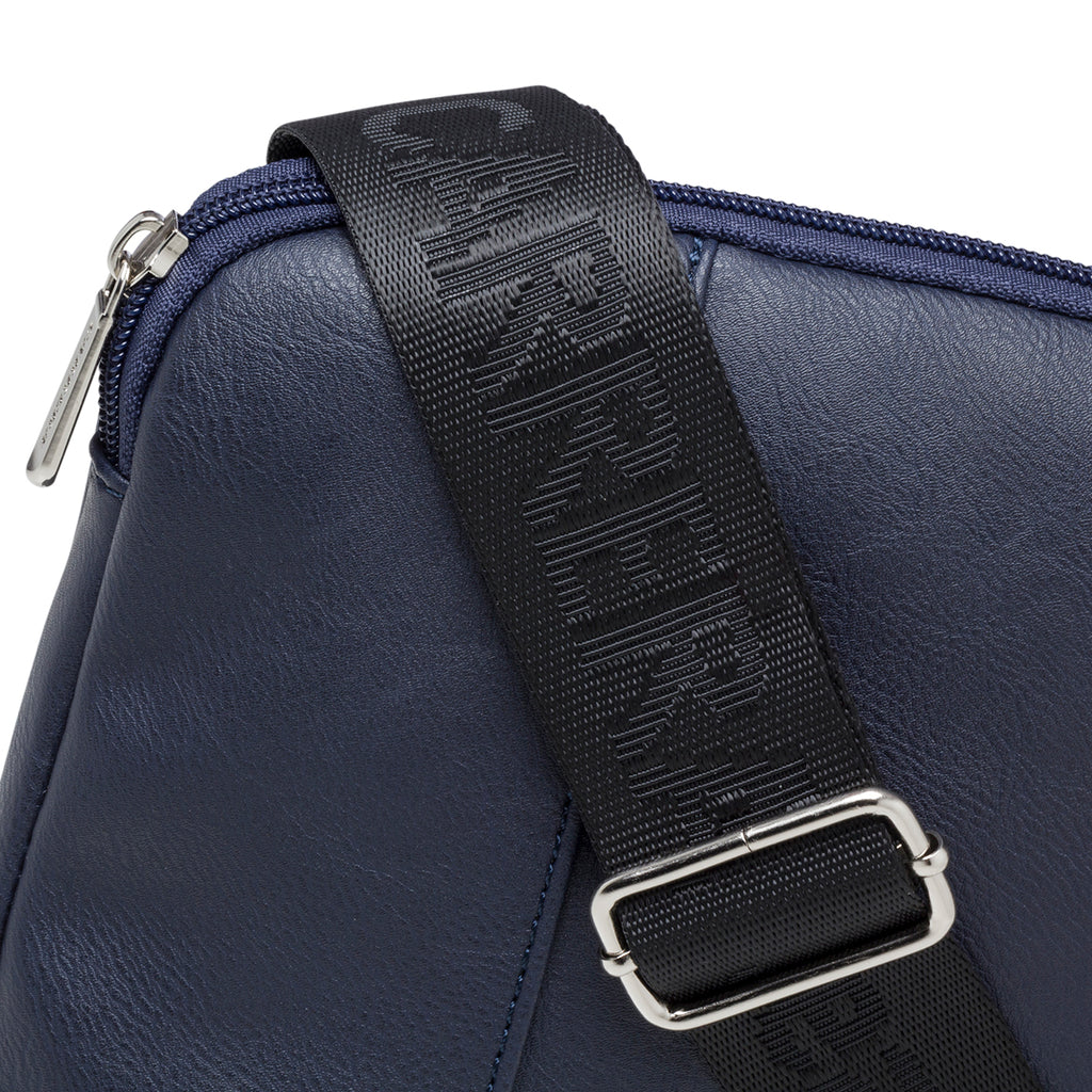 Borsello blu con logo in metallo Carrera Jeans Hold