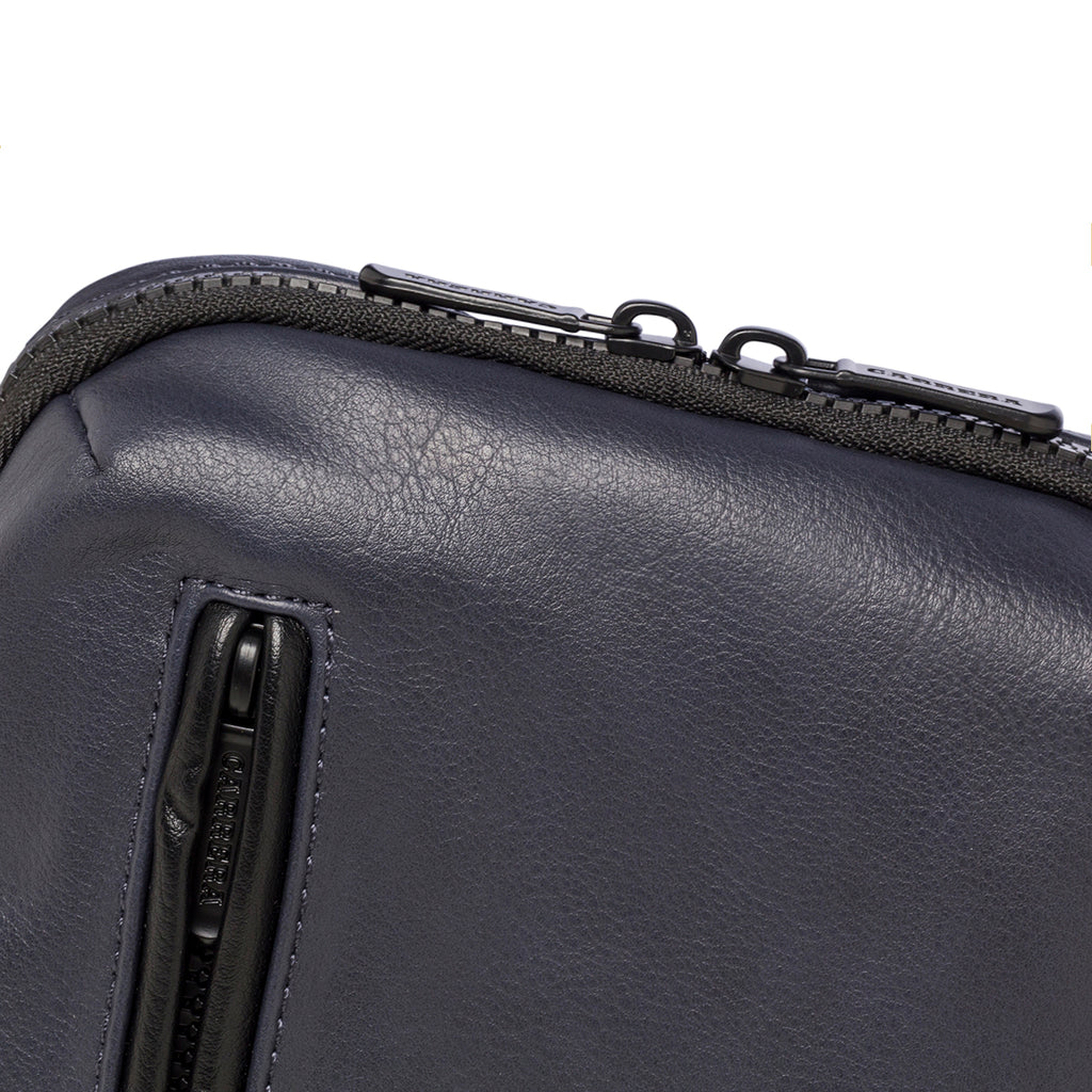 Borsello blu con patch logo Carrera Jeans Tyler