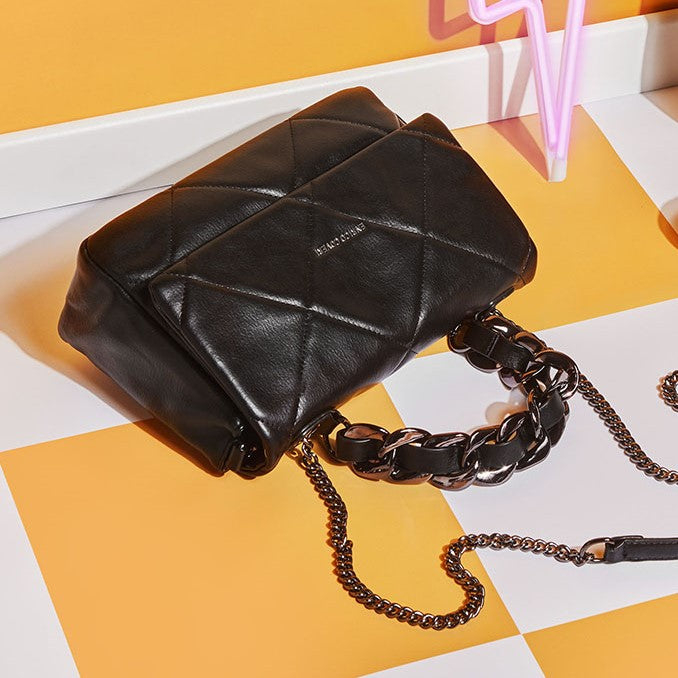 Borsa a tracolla trapuntata nera da donna con manico a catena Enrico Coveri