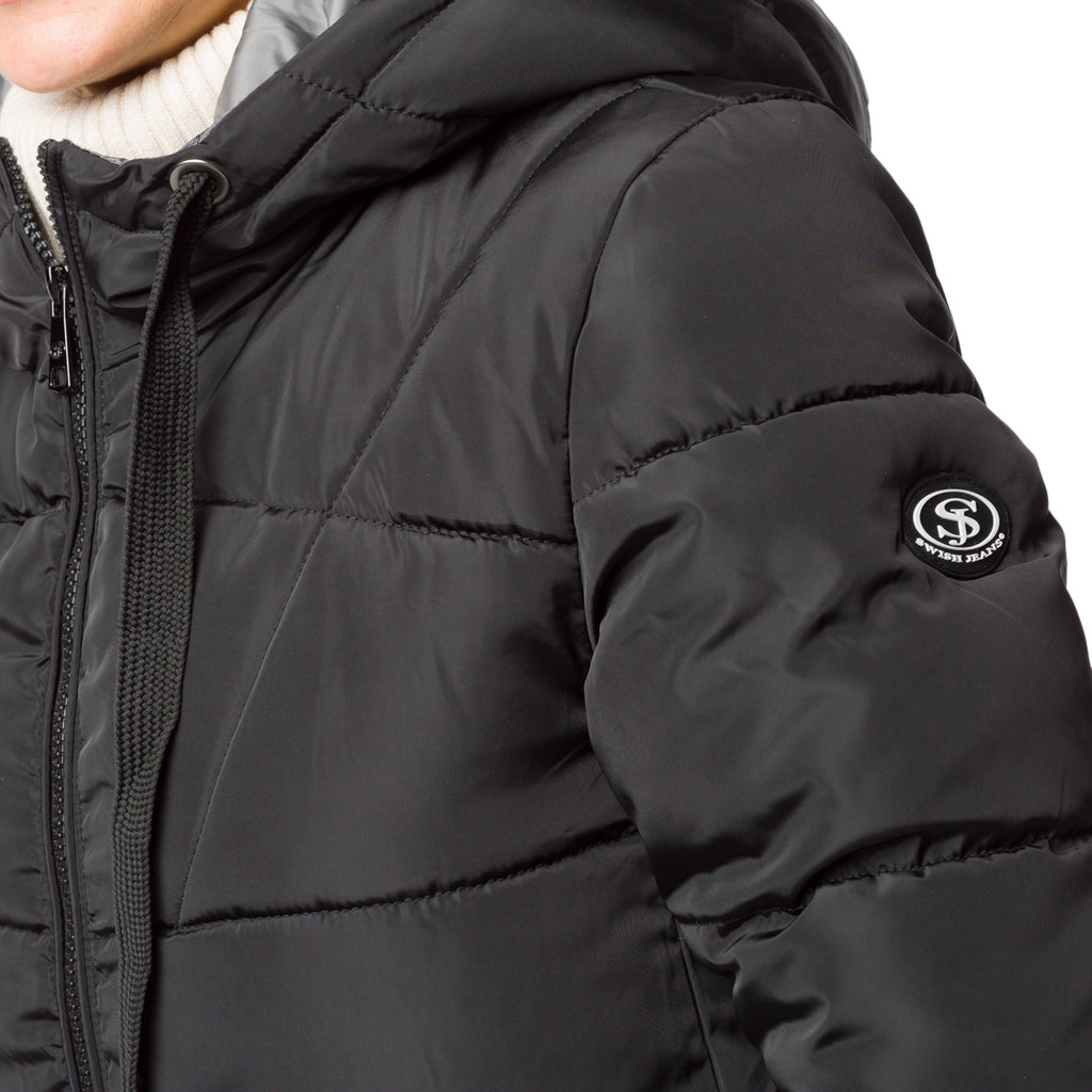 Piumino lungo nero da donna con cappuccio e zip Swish Jeans