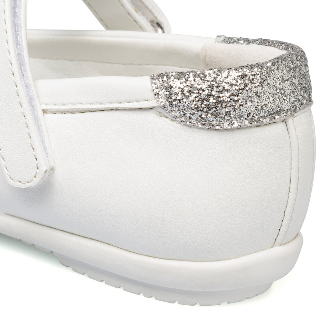 Ballerine bianche da bambina con glitter sul tallone Le scarpe di Alice