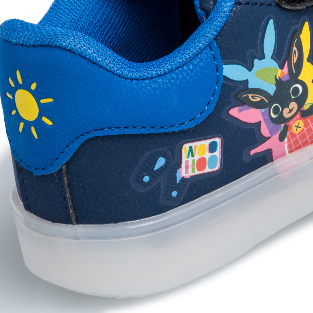 Sneakers blu con luci sulla suola e stampa Bing