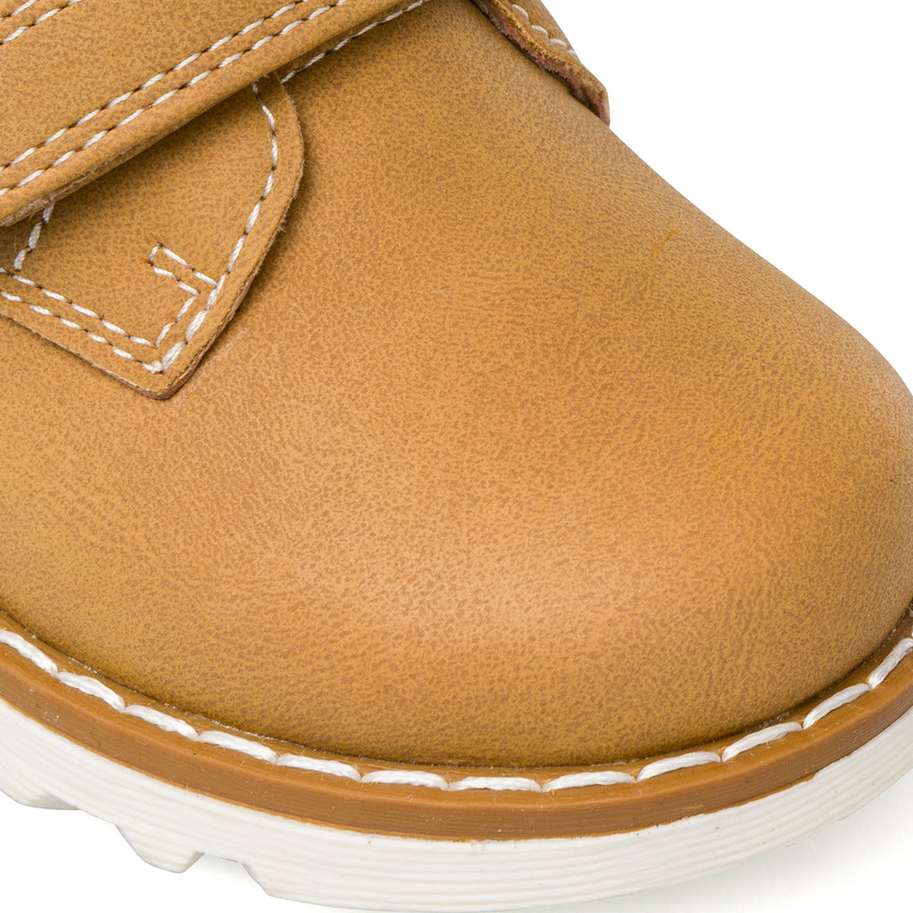 Scarponcini marroni da bambino con doppio velcro Chicco Fabel