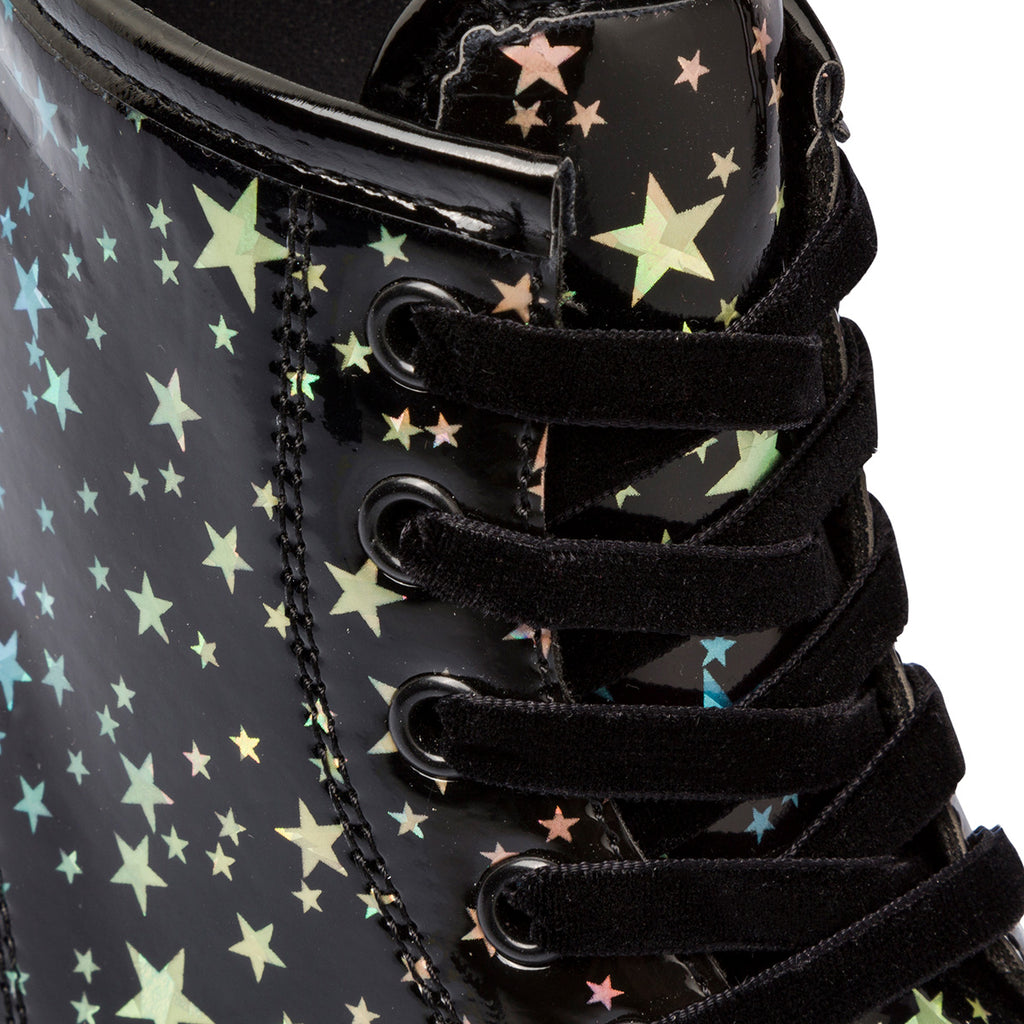 Anfibi neri in vernice da bambina con stelline colorate Le scarpe di Alice