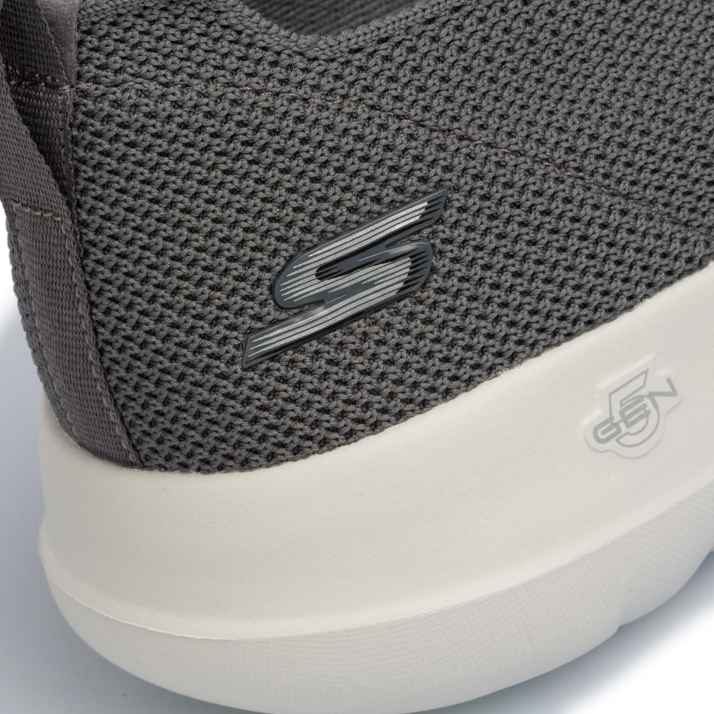 Slip-on beige in tessuto con logo laterale Skechers Go Walk Max