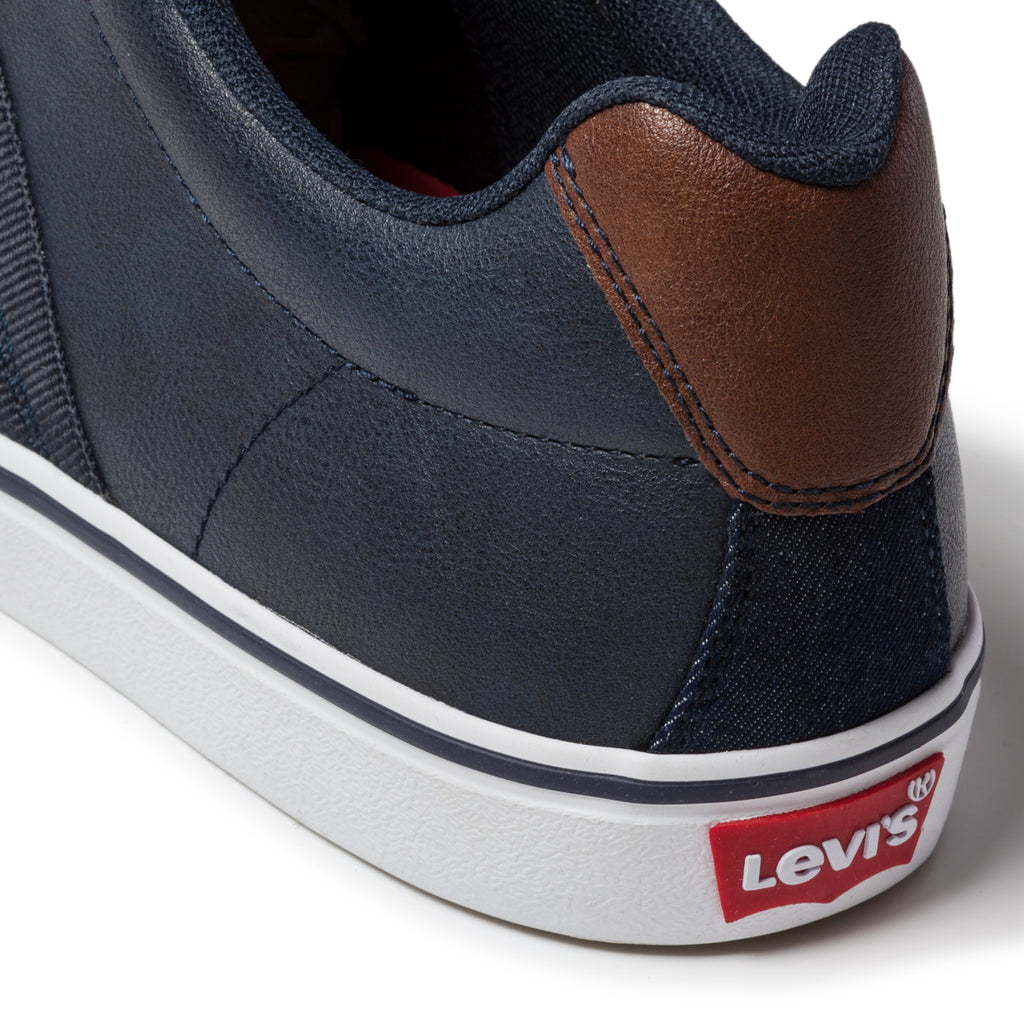 Sneakers blu con etichetta logata laterale Levi's