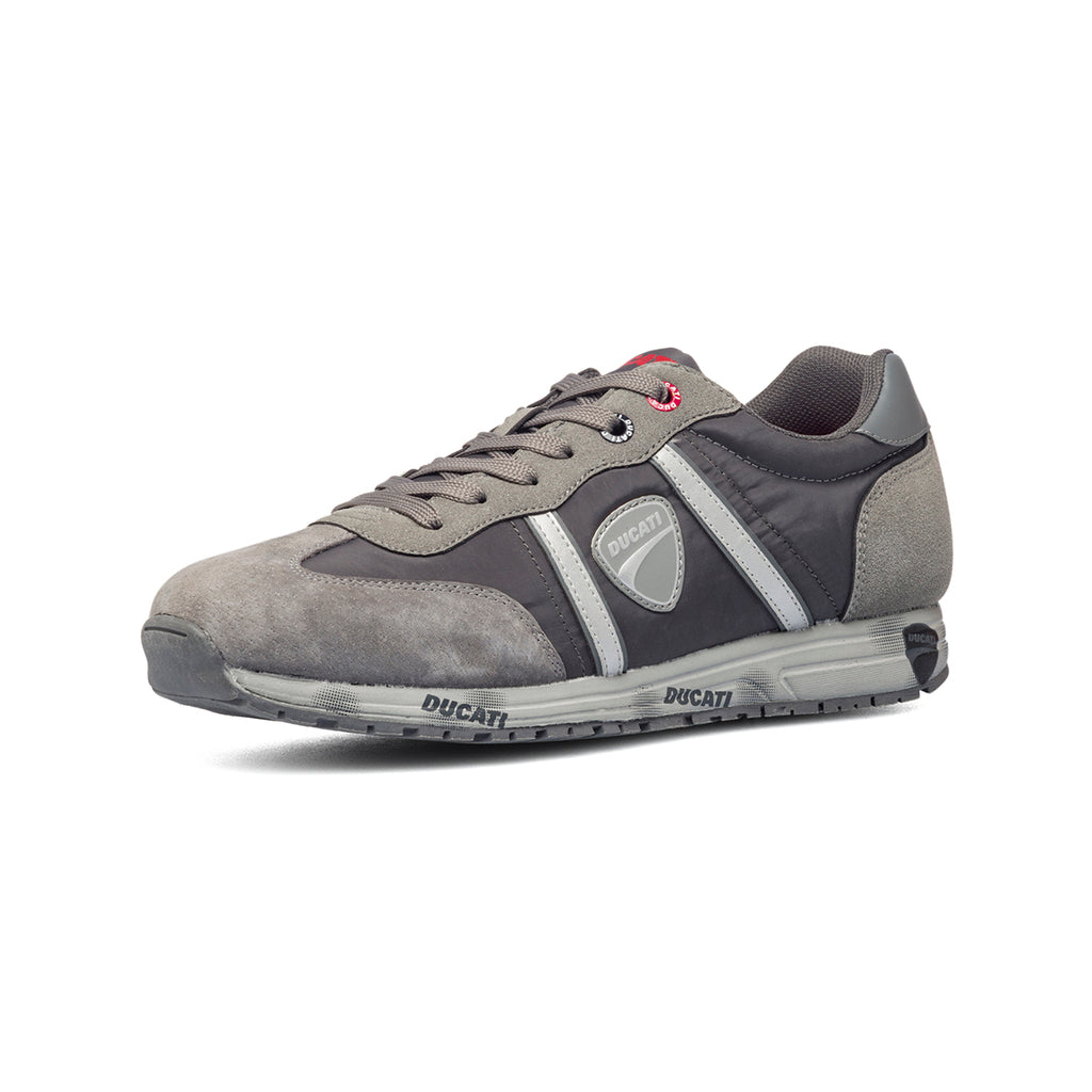 Sneakers grigie in pelle scamosciata con logo laterale Ducati