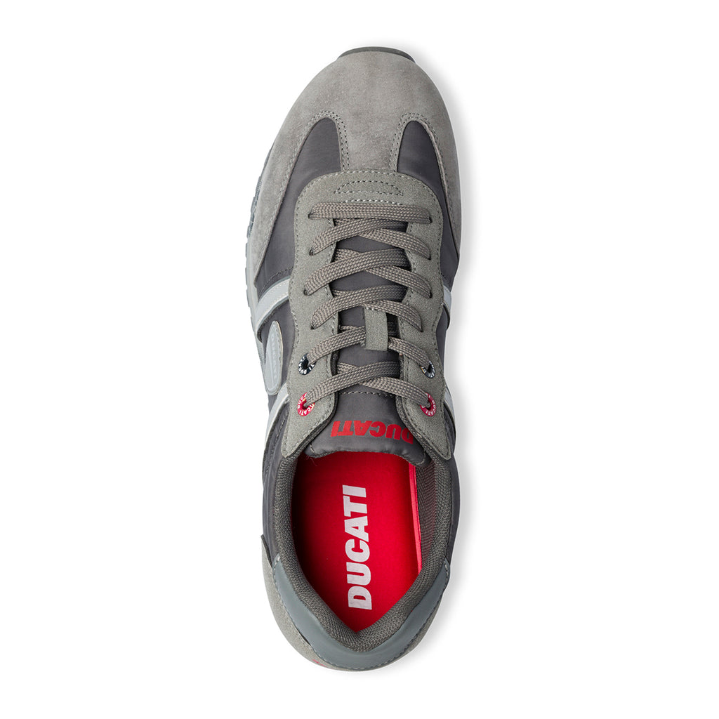 Sneakers grigie in pelle scamosciata con logo laterale Ducati