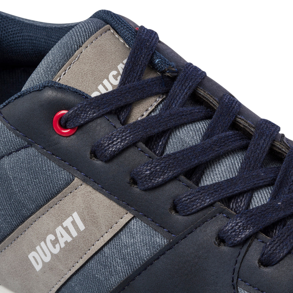 Sneakers blu jeans da uomo con logo laterale Ducati