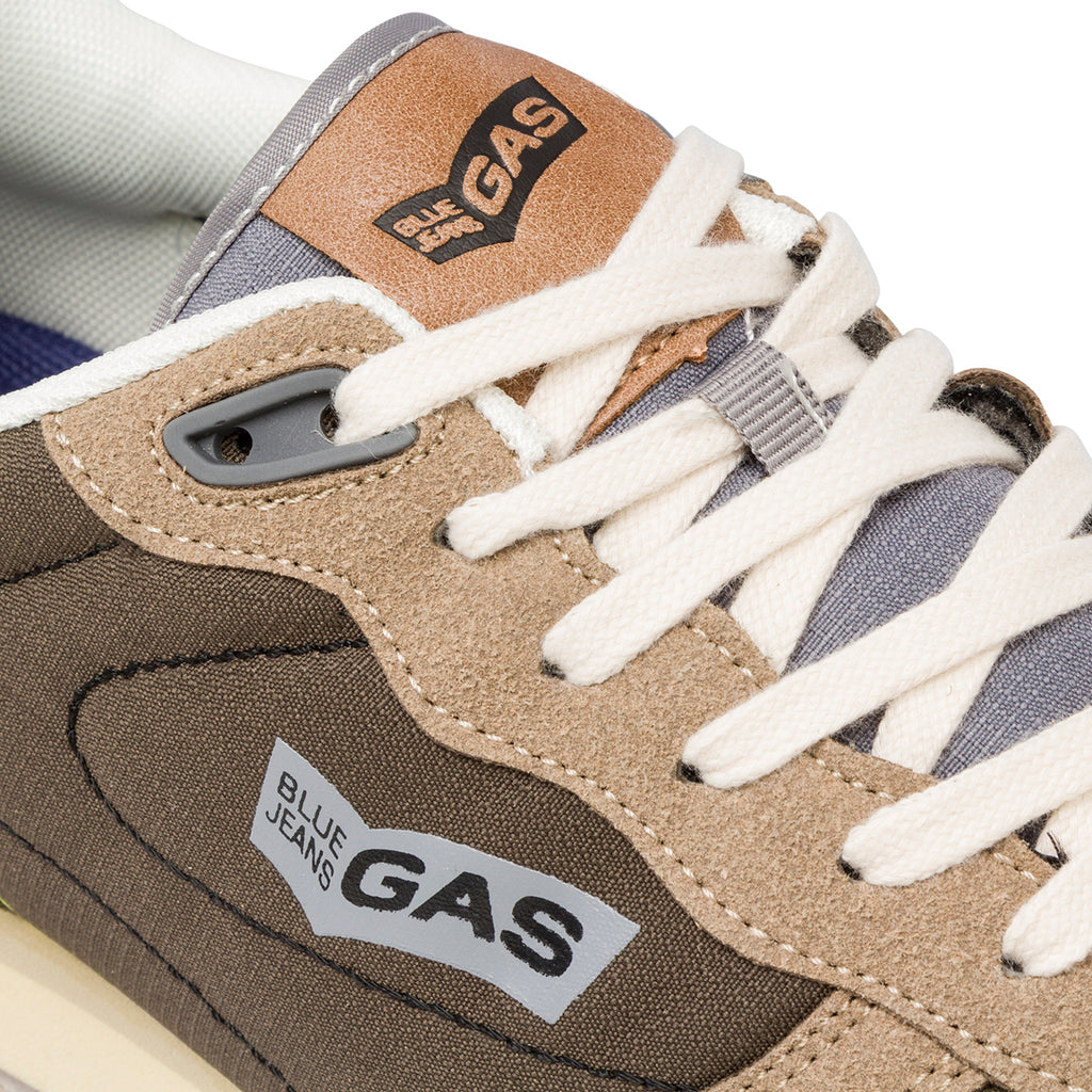 Sneakers beige e verdi da uomo con logo laterale Gas