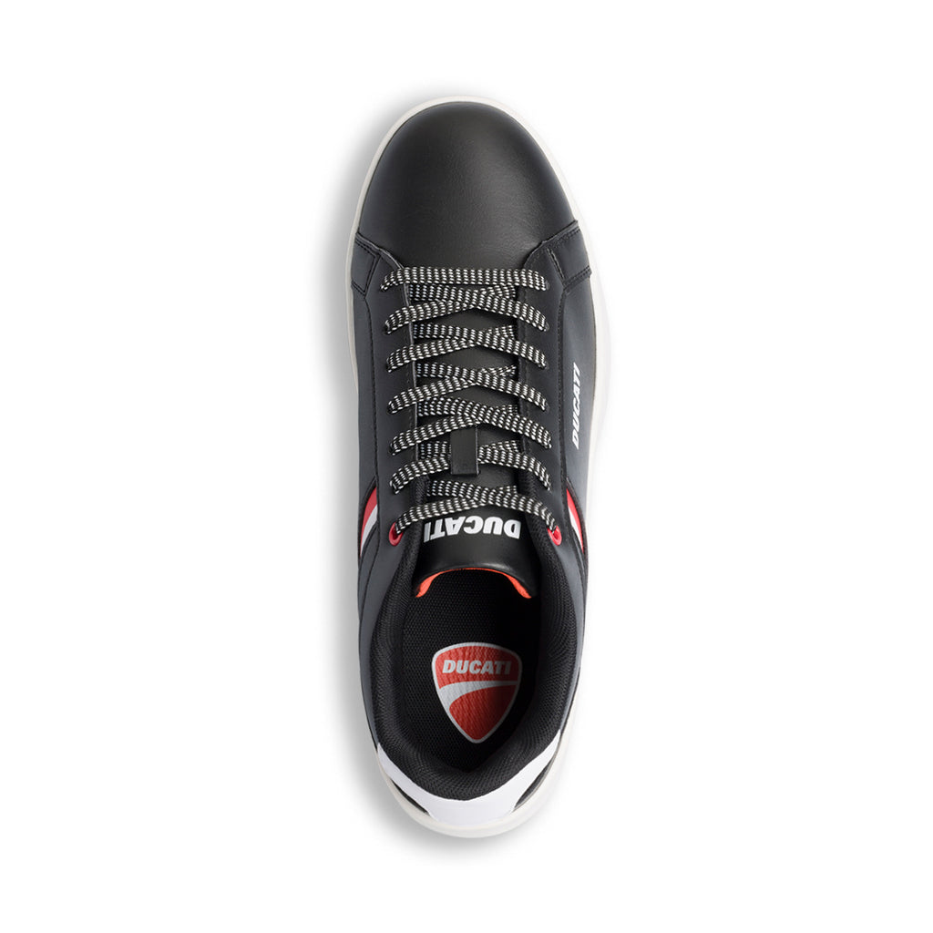 Sneakers nere da uomo con dettaglio biancorosso Ducati