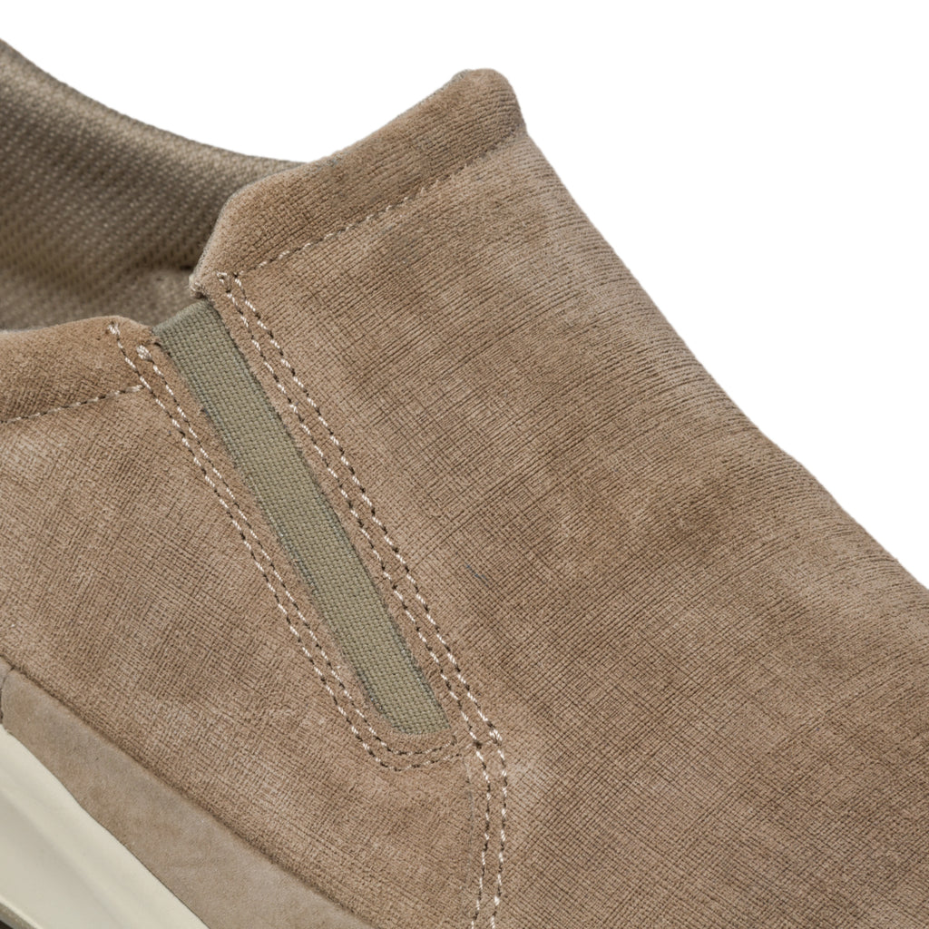 Slip-on taupe in pelle con inserti elastici Orion