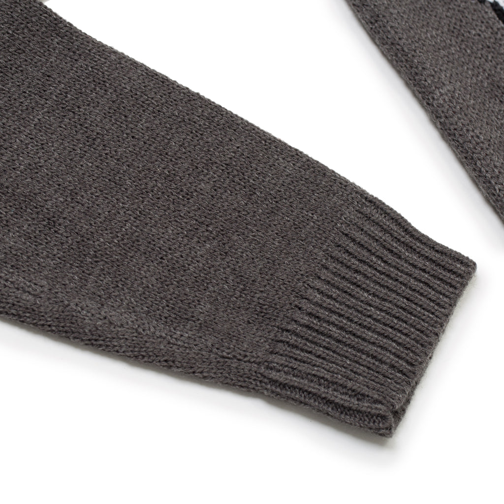 Maglione natalizio da donna grigio con ricamo Babbo Natale