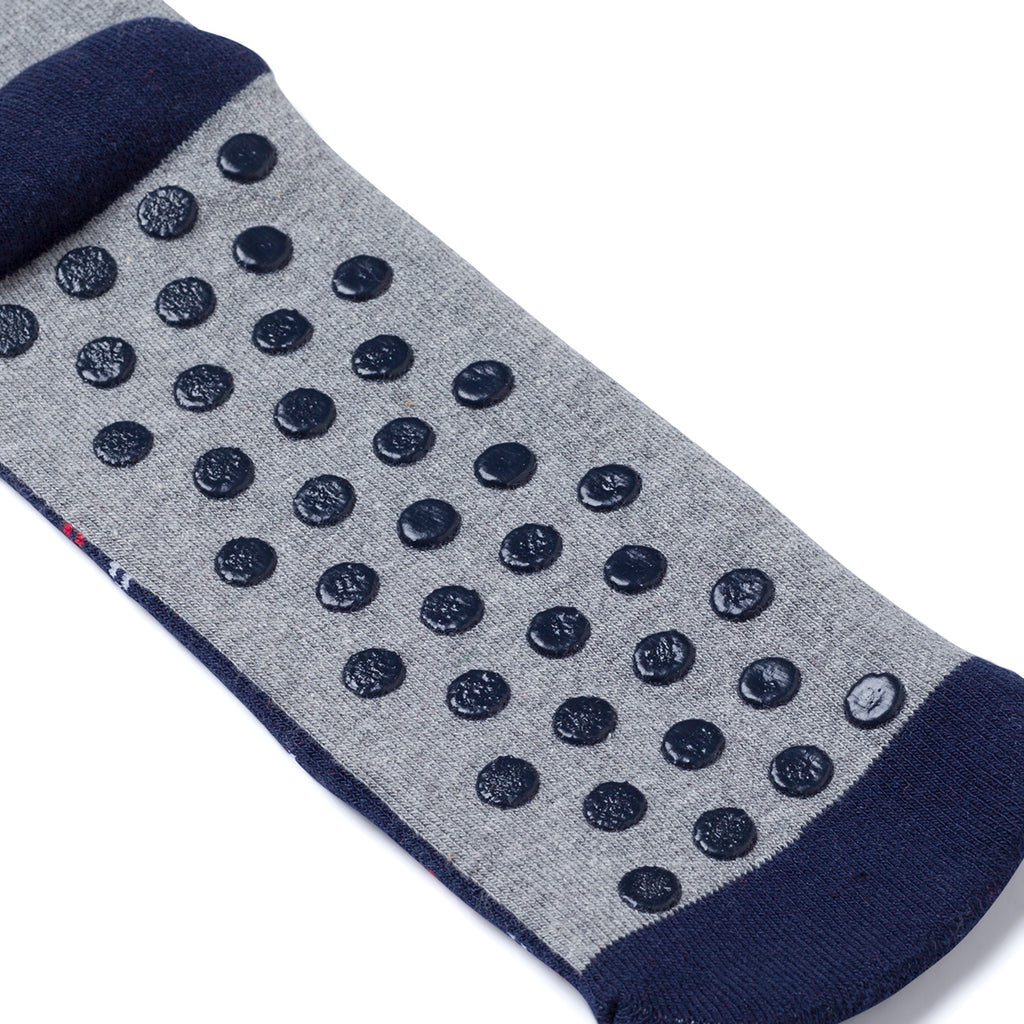 Calzini natalizi grigi e blu da uomo con ricamo Renna di Natale