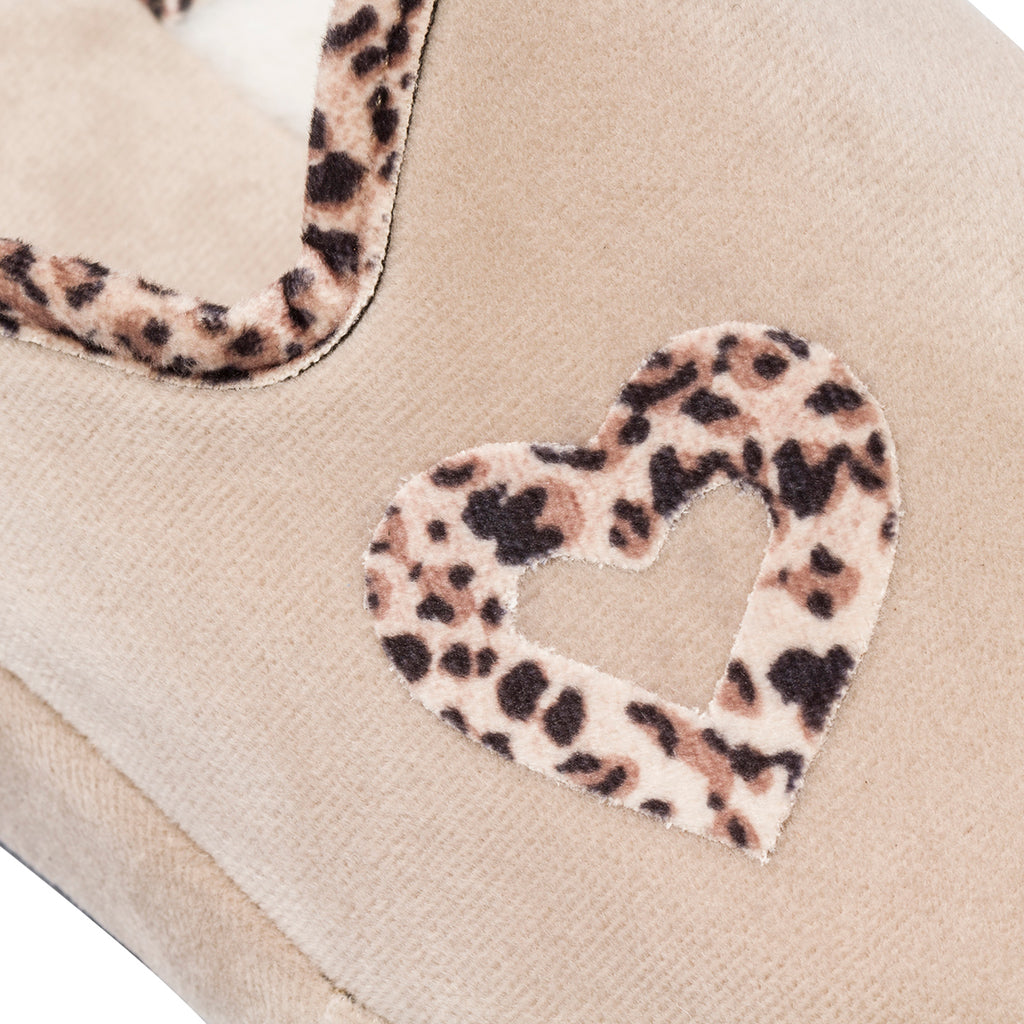 Pantofole beige da donna con cuore animalier Stilrosa