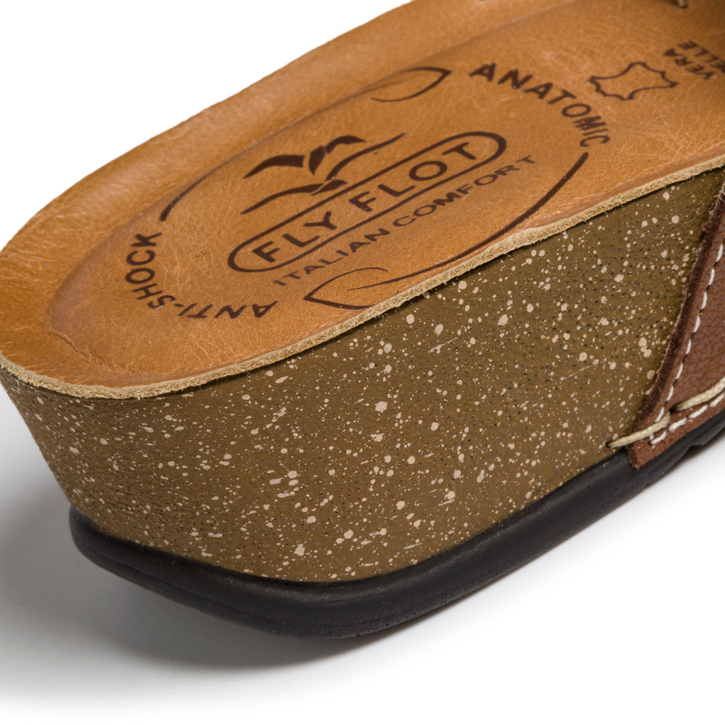 Ciabatte marroni, rosse e ocra in pelle intrecciata Fly Flot