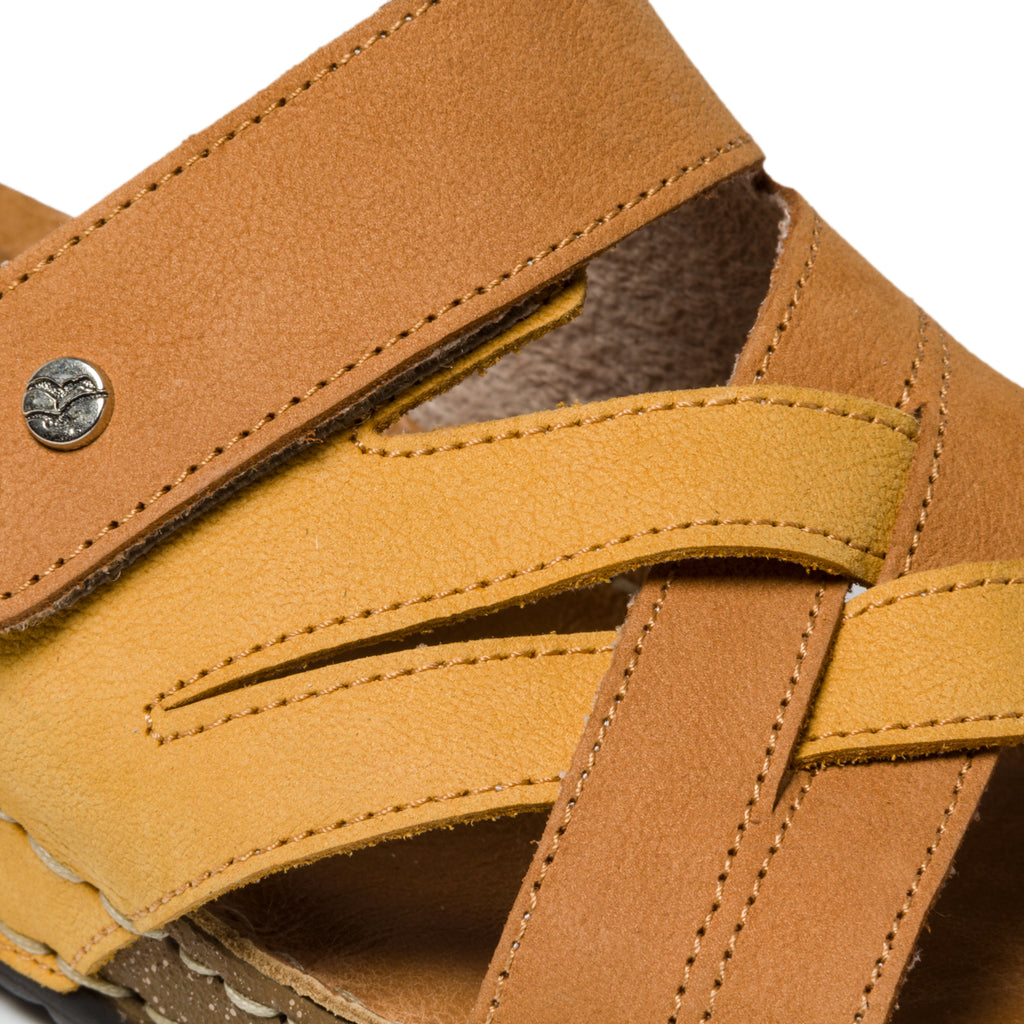 Ciabatte marroni e ocra in pelle intrecciata Fly Flot