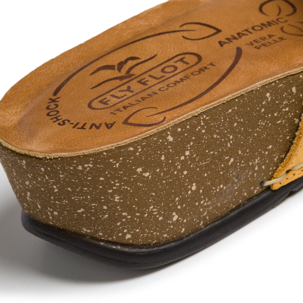 Ciabatte marroni e ocra in pelle intrecciata Fly Flot