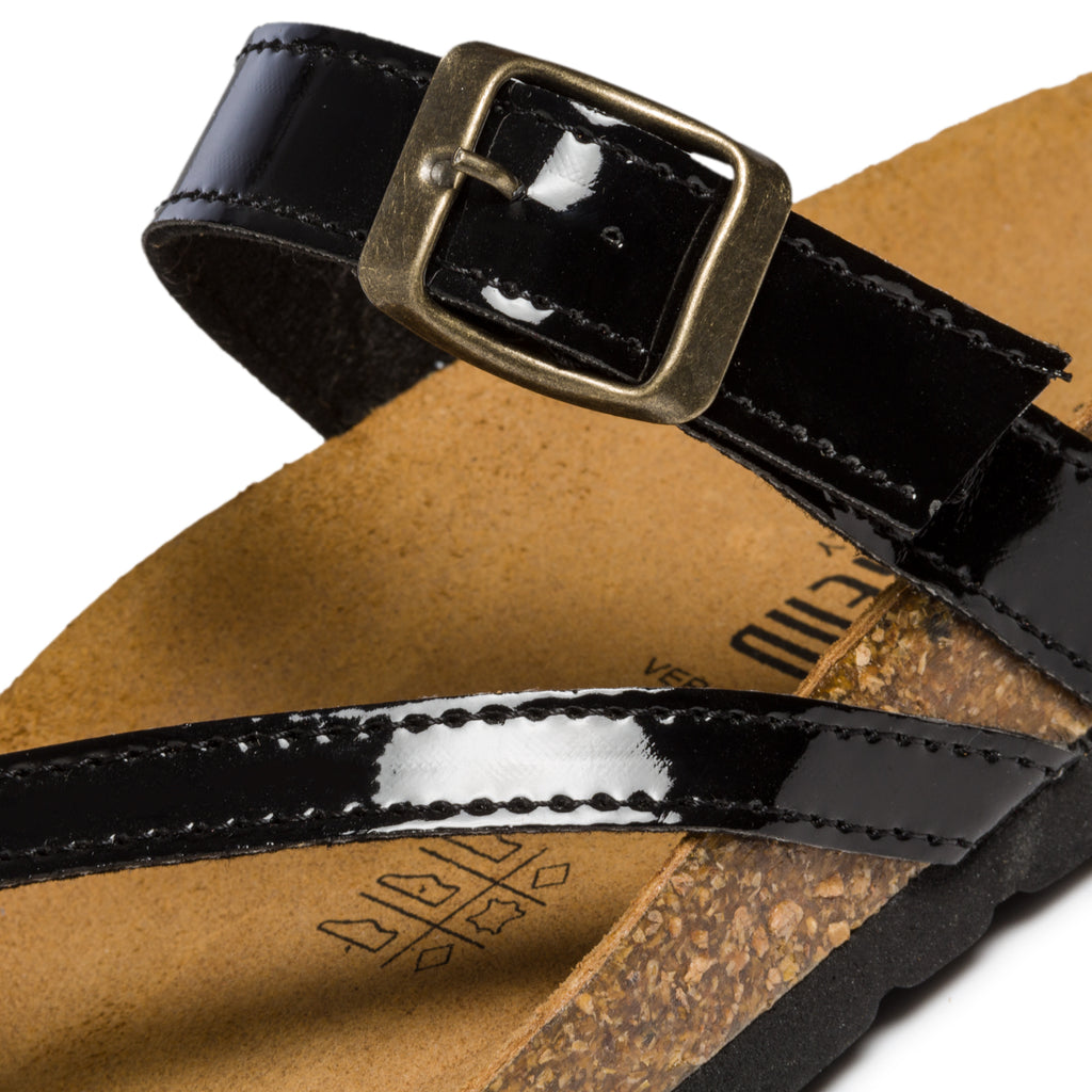 Ciabatte infradito colore nero effetto vernice con cinturini incrociati Italia Trend Gioia