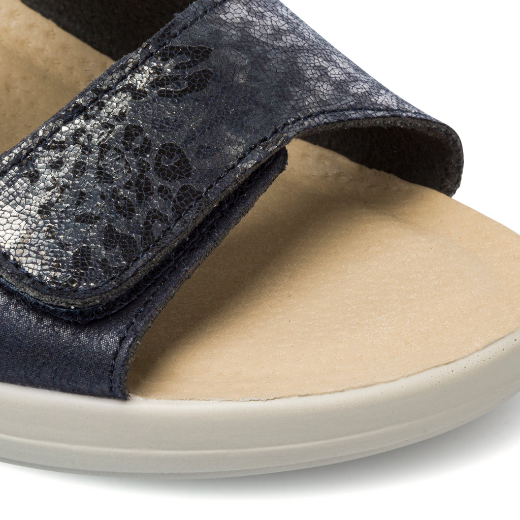 Ciabatte da donna blu in tessuto con dettagli animalier Fly Flot