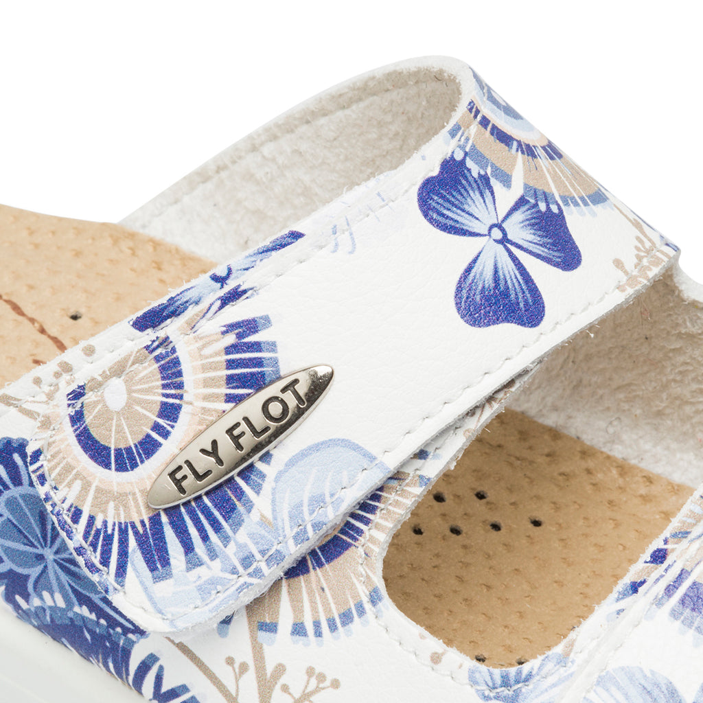 Ciabatte da donna bianche in similpelle con stampa floreale Fly Flot