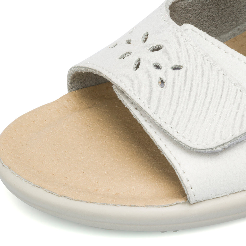 Ciabatte da donna bianche in pelle con sottopiede anatomico Fly Flot