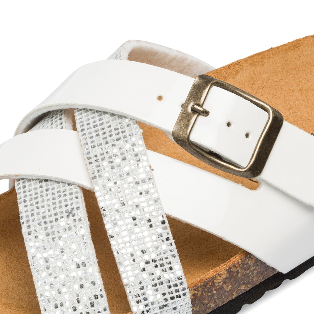 Ciabatte da donna bianche con cinturini incrociati e strass Italia Trend Irma