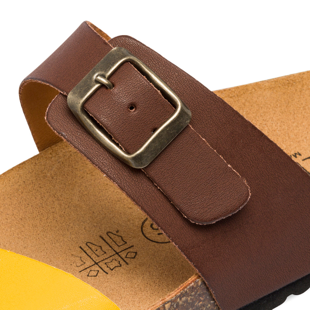 Ciabatte infradito da donna marroni e gialle con fibbia in metallo Italia Trend Cassandra