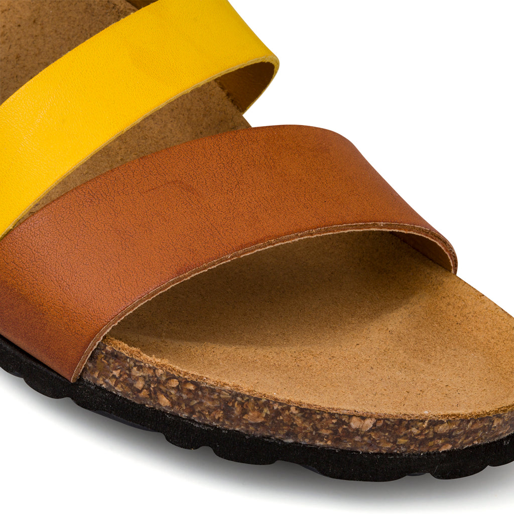 Ciabatte da donna color cuoio e giallo con fibbia in metallo Italia Trend Grazia