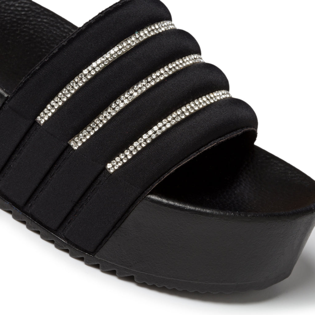 Ciabatte nere con applicazione di strass Silvia Sikel