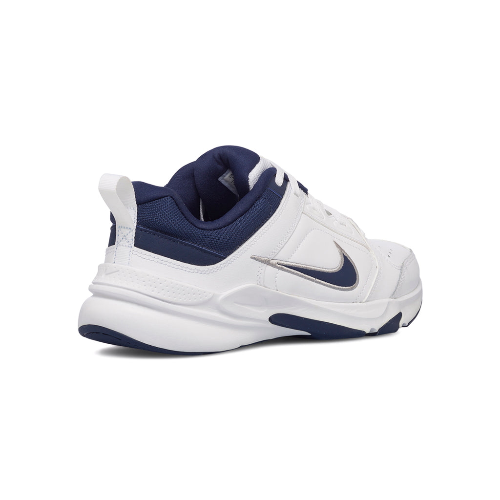 Scarpe da ginnastica bianche da uomo Nike Defy All Day