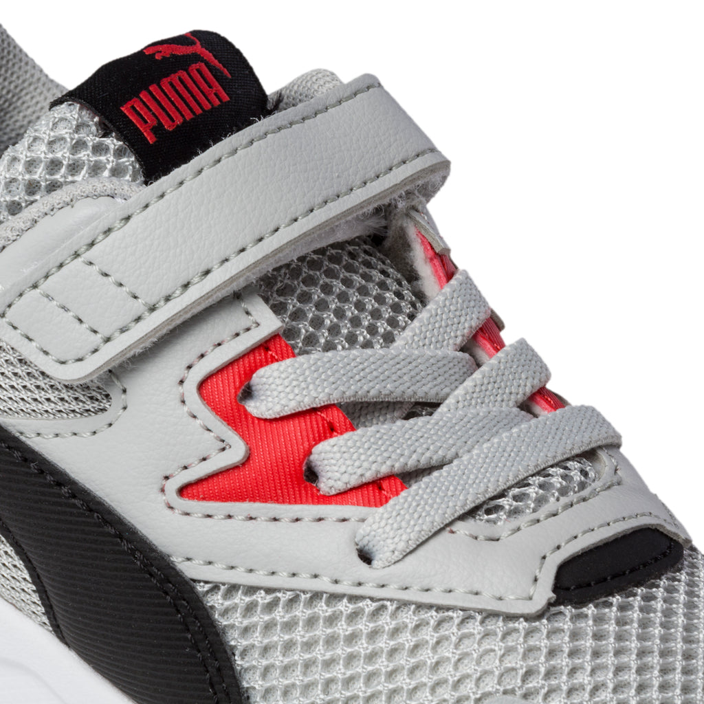 Sneakers grigie in similpelle e tessuto mesh con dettagli rossi e neri Puma X-Ray Lite Ac Inf