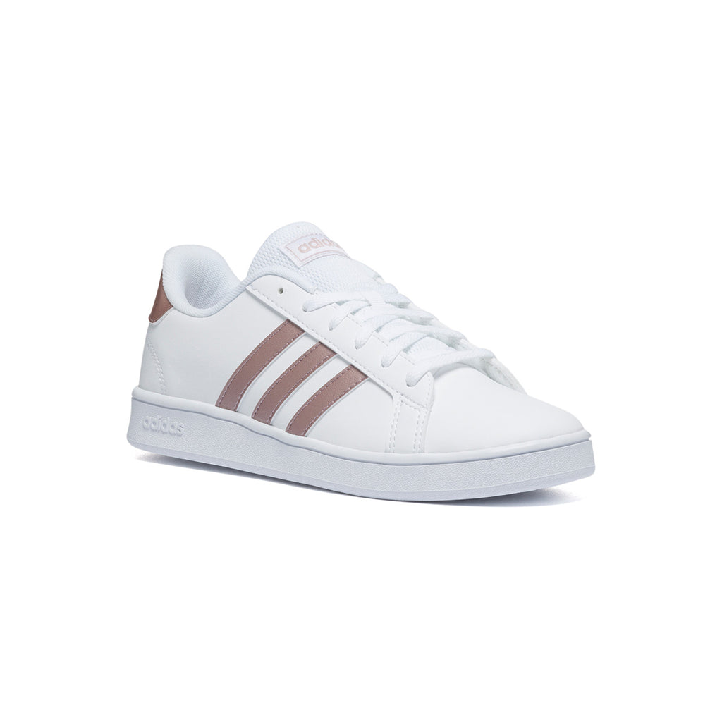 Sneakers bianche con strisce laterali a contrasto adidas Grand Court K