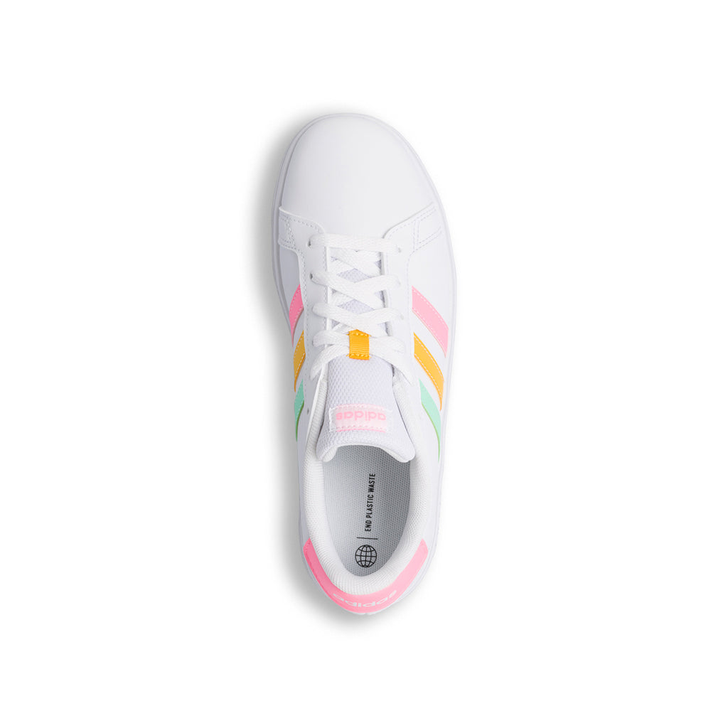 Sneakers bianche da ragazza con strisce arcobaleno adidas Grand Court 2.0 K