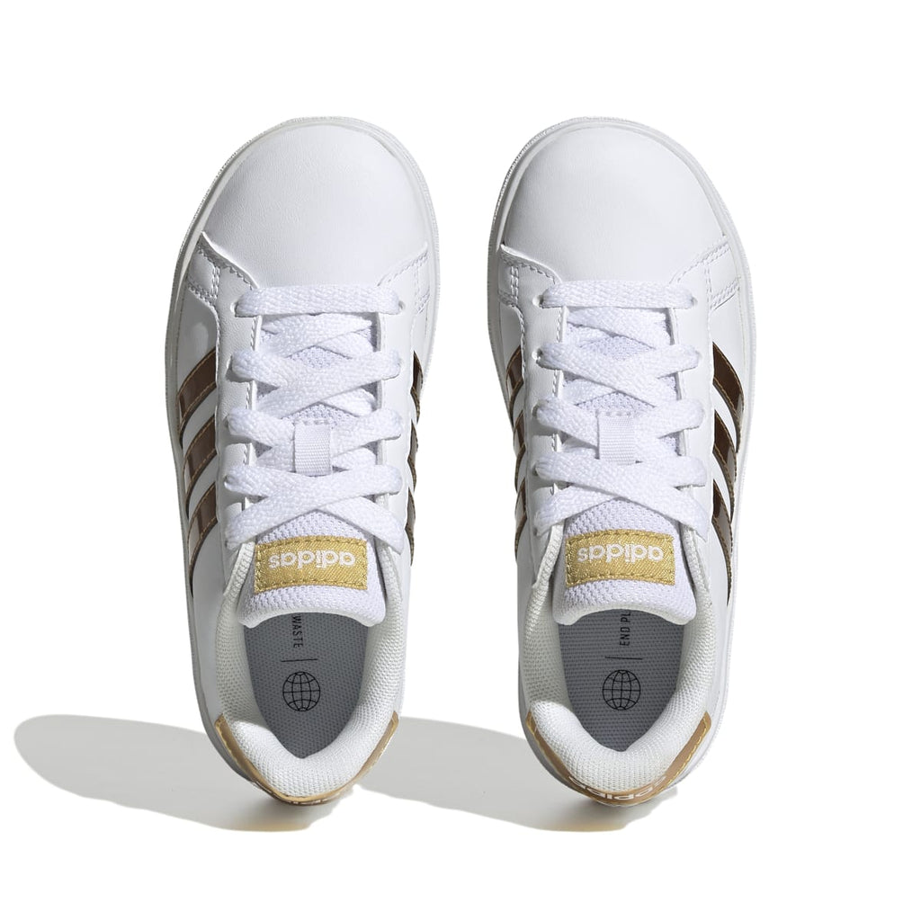 Sneakers bianche da ragazza con strisce oro adidas Grand Court 2.0 K