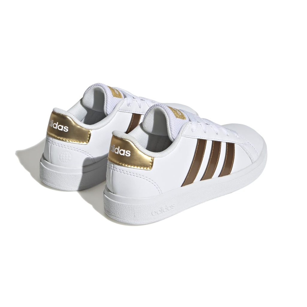 Sneakers bianche da ragazza con strisce oro adidas Grand Court 2.0 K