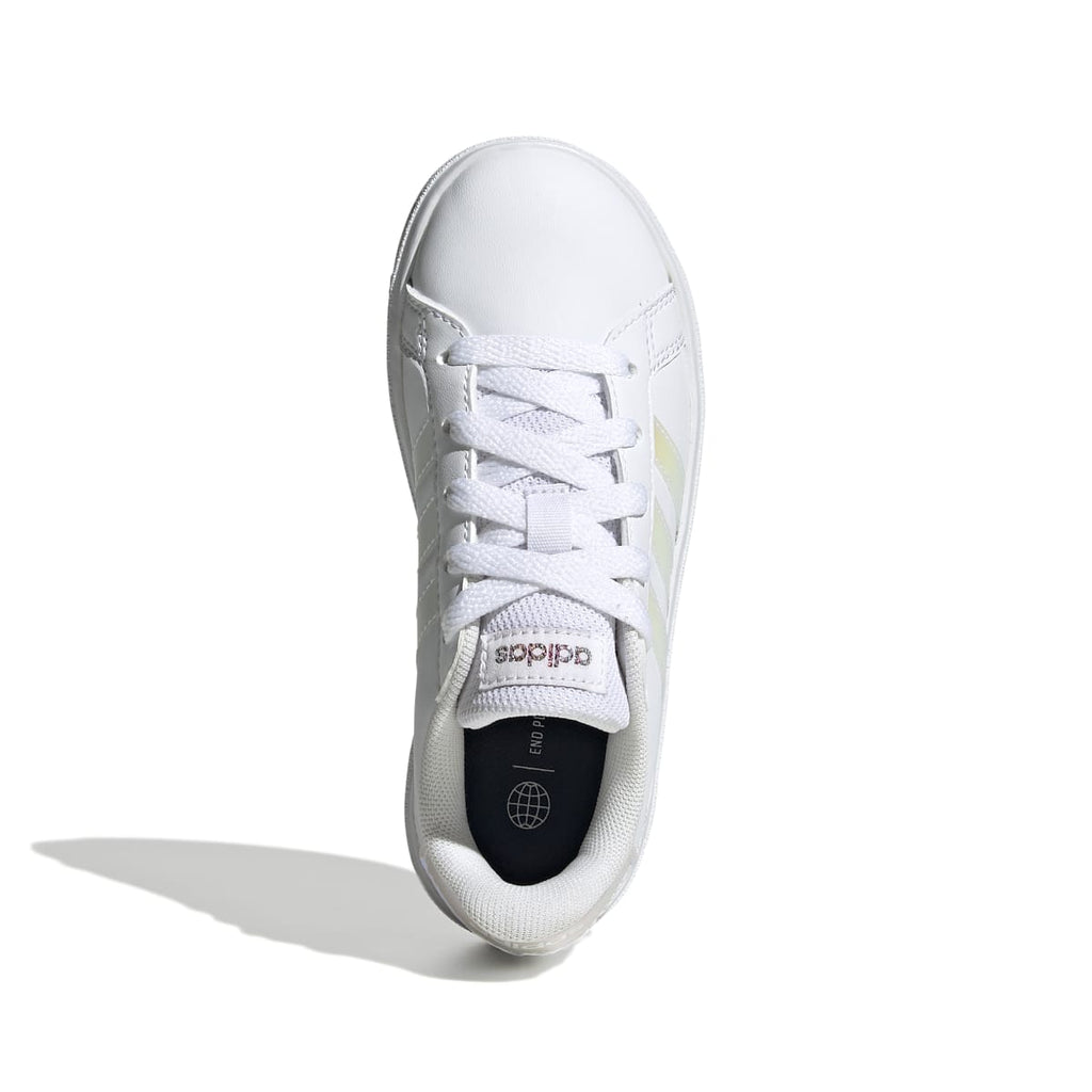 Sneakers bianche da ragazza con strisce iridescenti adidas Grand Court 2.0 K