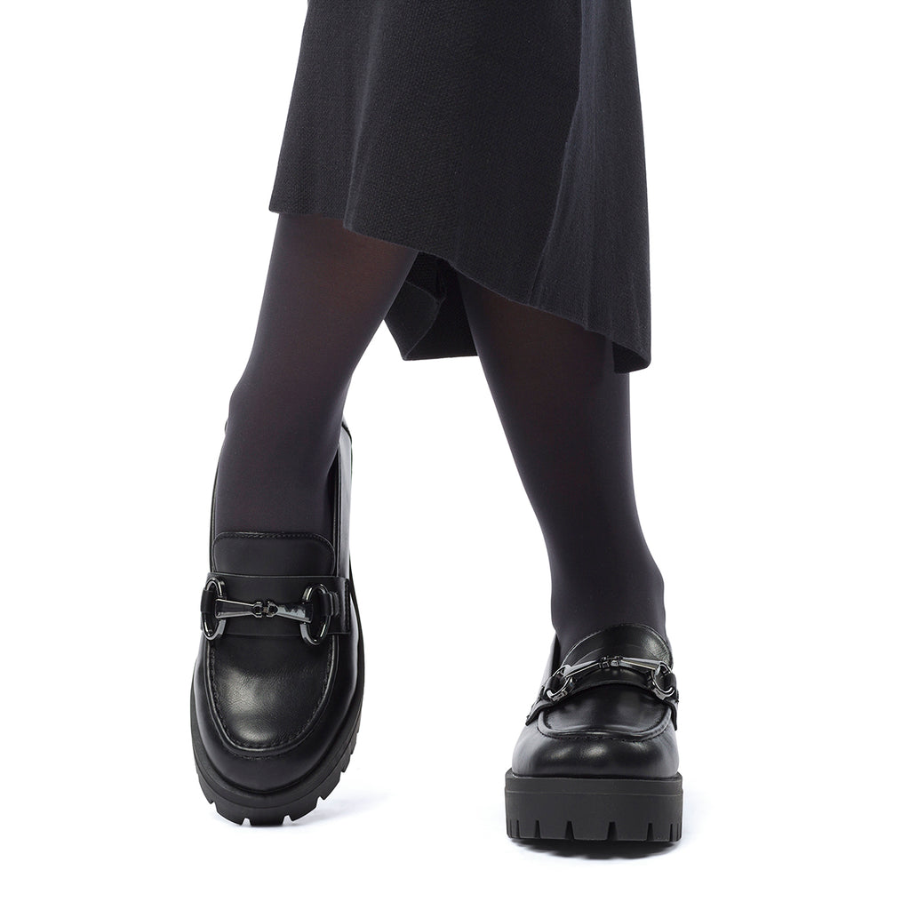 Mocassini neri da donna con suola chunky e morsetto Swish Jeans