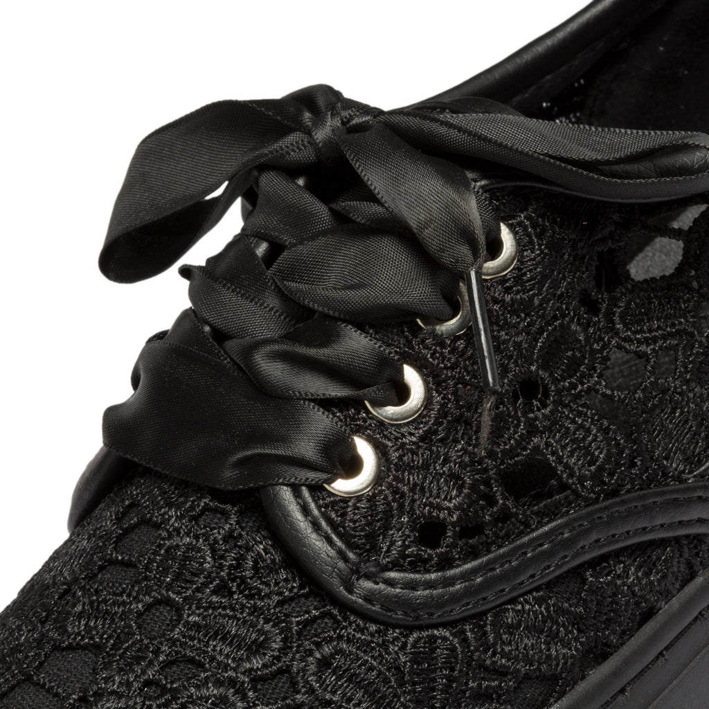 Sneakers nere in tessuto e similpelle con lacci in raso Lora Ferres