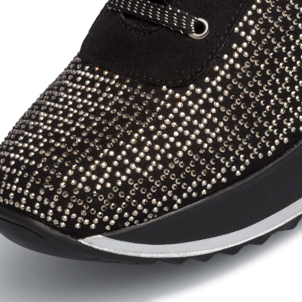 Sneakers nere con piccole borchie Swish Jeans