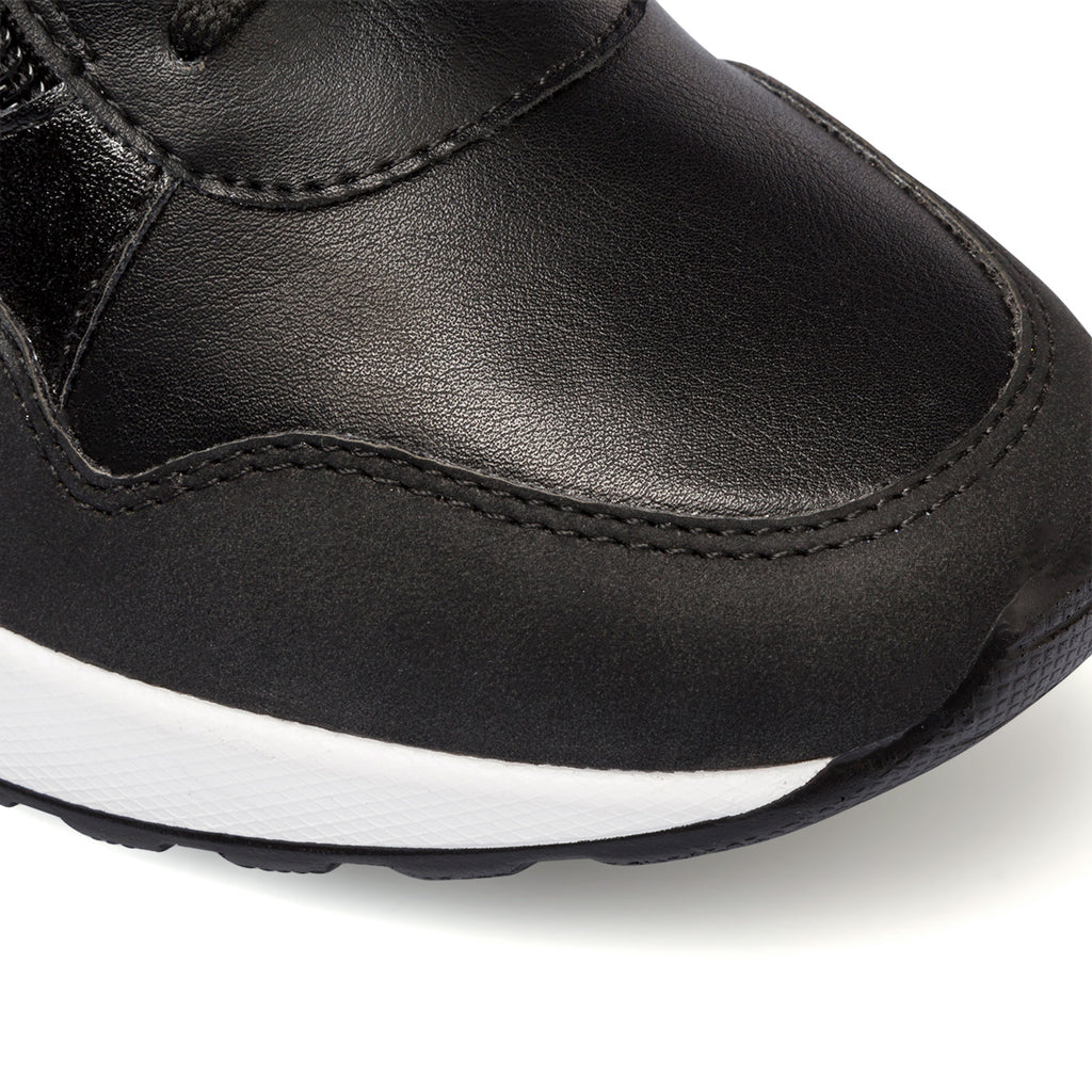 Sneakers nere da donna con zip laterale e suola ad aria Swish Jeans