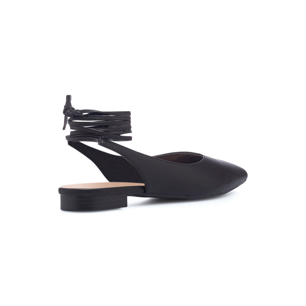 Ballerine slingback alla schiava nere con laccetti alla caviglia Lora Ferres