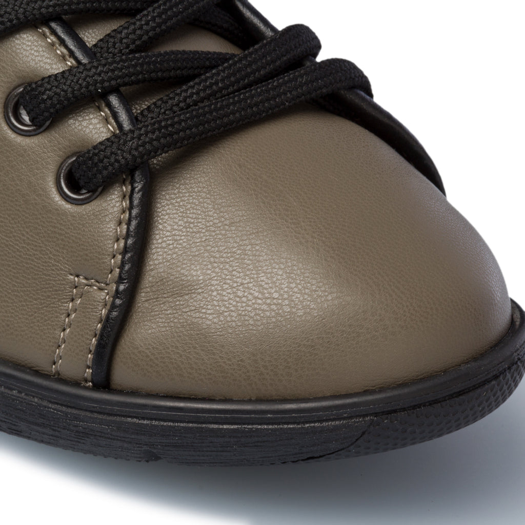 Scarpe comfort verdi con lacci neri P Soft