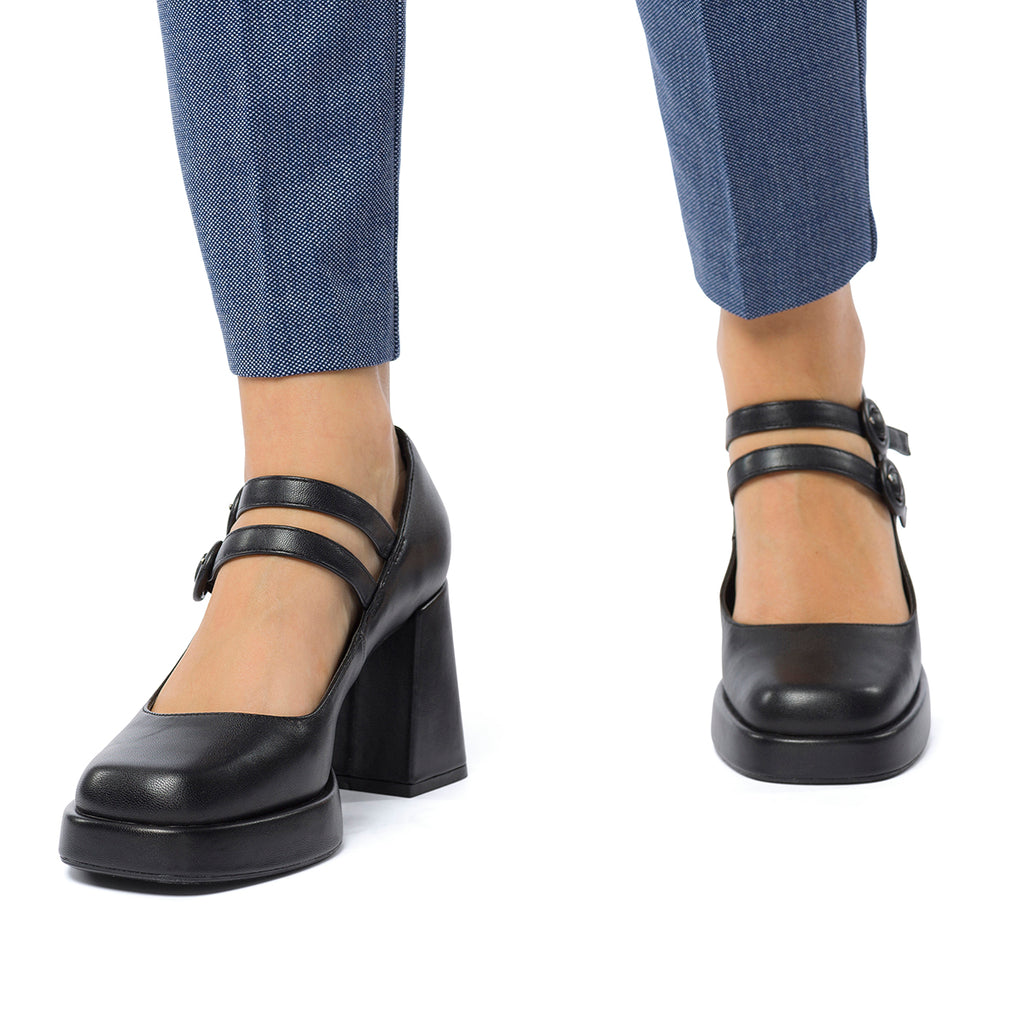 Décolleté Mary Jane nere con plateau e doppio cinturino Lora Ferres