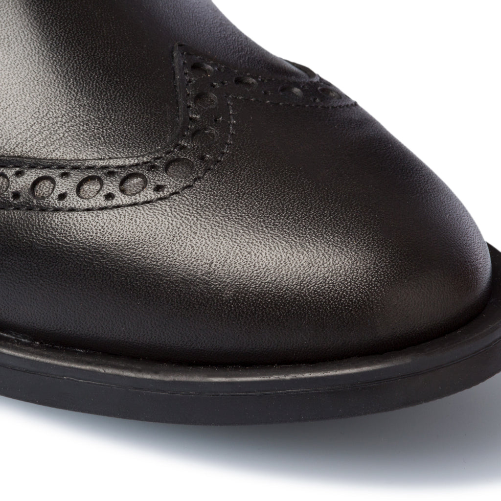 Stivaletti neri in pelle con inserti elastici P Essentials
